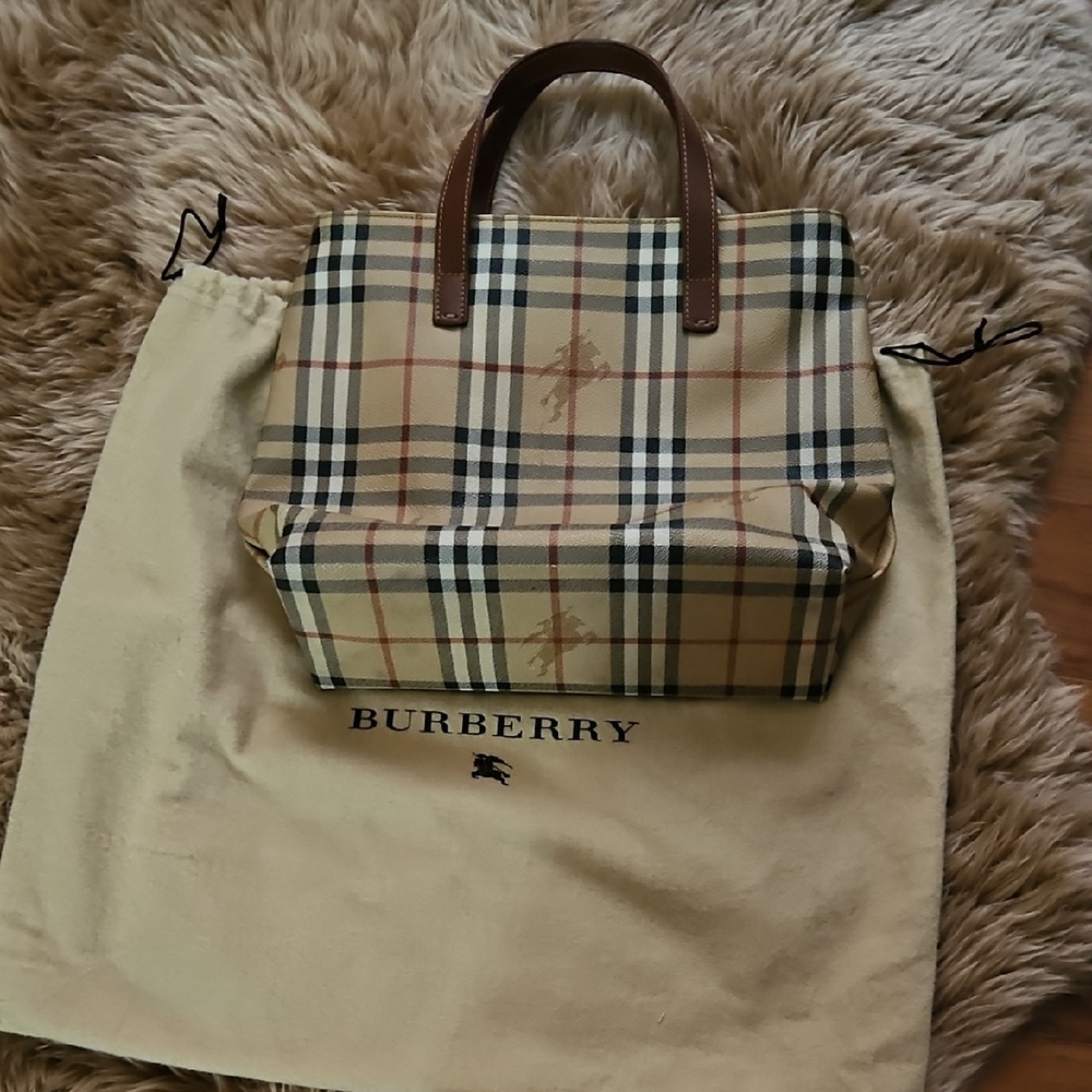 Authentic Burberry Beige Checkered Tote Handbag